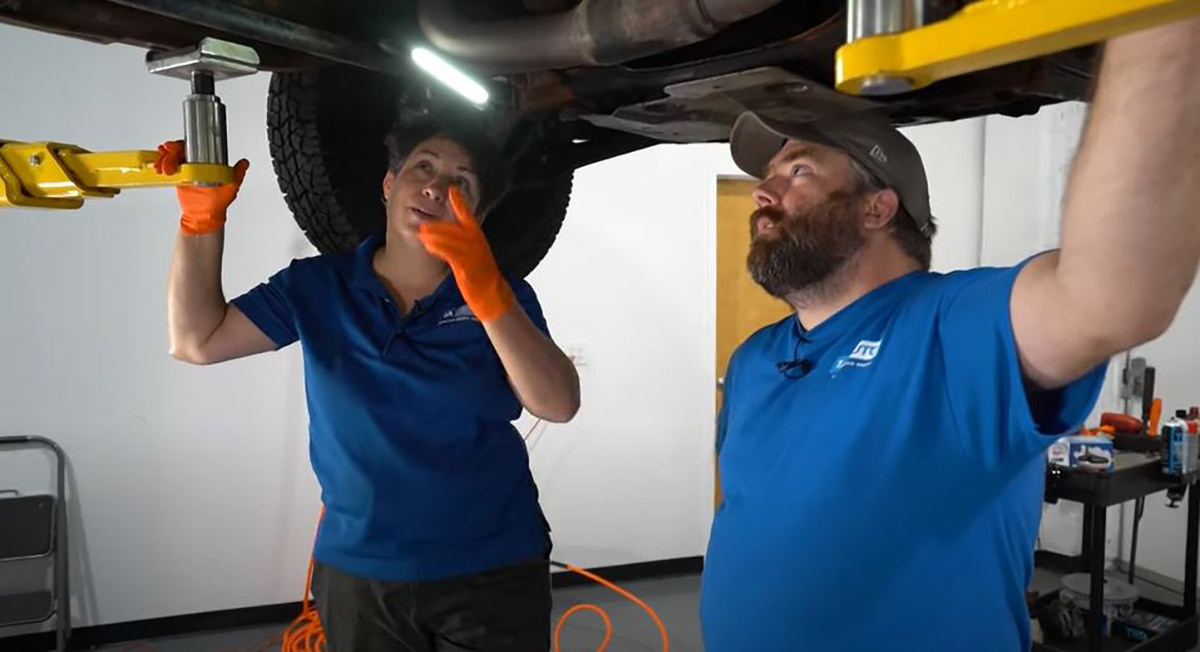 Shifter Cable Replacement - Jeep Cherokee Forum Shifter Cable Replacement - Jeep Cherokee Forum