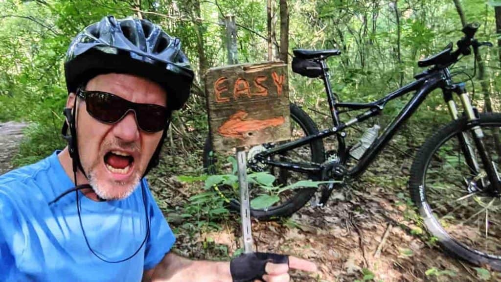 How to Fix a Skipping Mountain Bike Chain (with VIDEO) | DIY Mountain Bike How to Fix a Skipping Mountain Bike Chain (with VIDEO) | DIY Mountain Bike